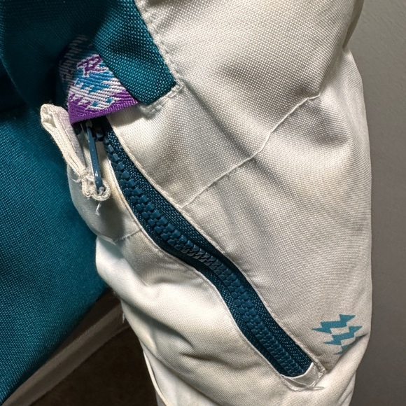 Rossignol Women’s Ski Jacket, Medium - Picture 4 of 15